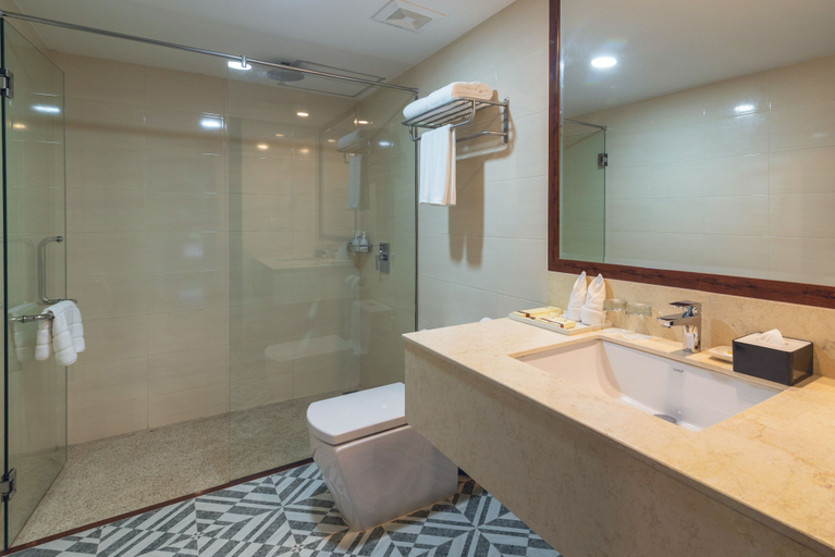 Bathroom 4, La Renaissance Boutique, Puok