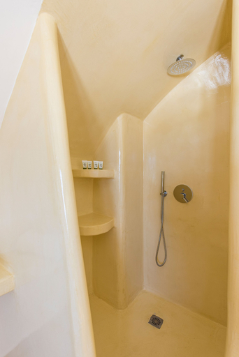 Bathroom 4, Secret Earth Santorini, South Aegean