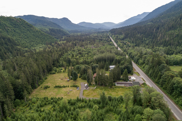 Others 1, Emerald Valley Inn, Clallam