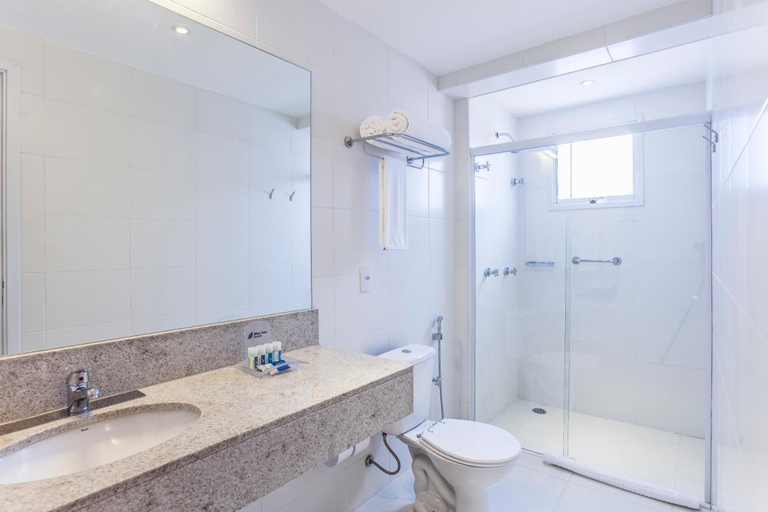 Bathroom 5, Blue Tree Towers Bauru, Bauru