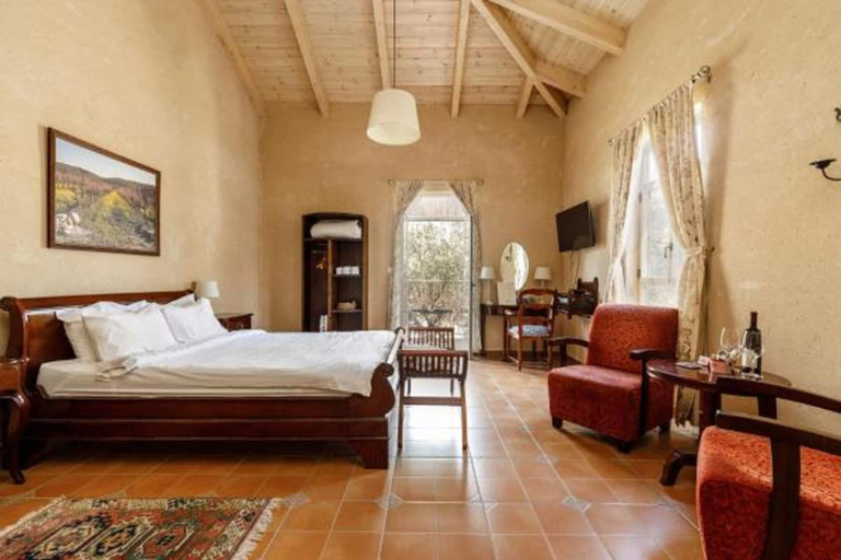 Bedroom 2, Smadar Inn