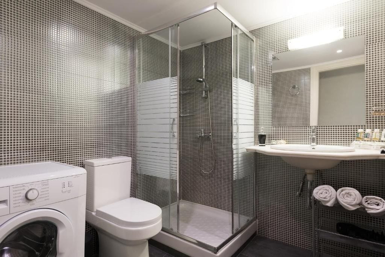 Bathroom 5, Mythos Suites Boutique Hotel, Crete