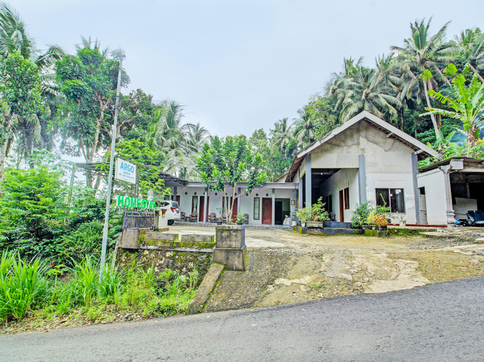 Exterior & Views 1, SPOT ON 92264 Argo Homestay, Pacitan