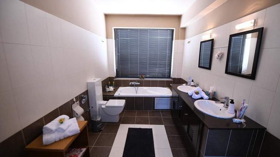 Bathroom 3, Lilies Villa, South Aegean