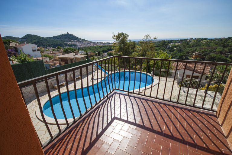 Others 4, Villa Carvajal, Girona