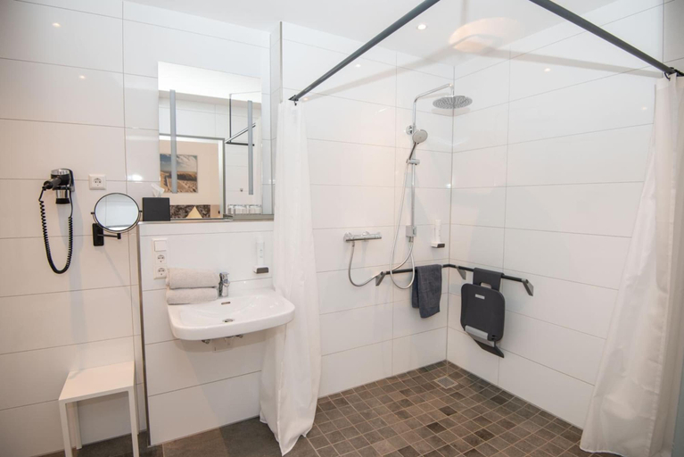 Bathroom 3, Hotel Jann von Norderney, Aurich