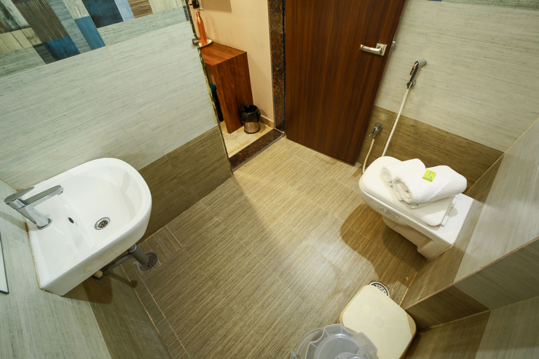 Bathroom 3, MBL Regency, Kurnool