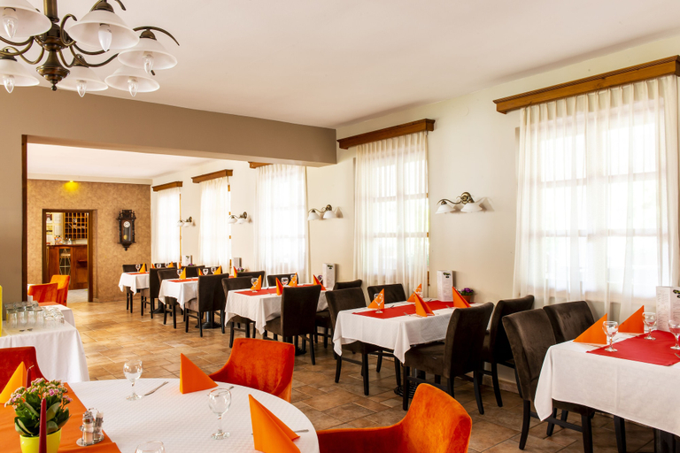 Food & Drinks 5, Gastland M0 Hotel & Conference Center, Ráckeve