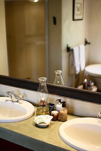 Bathroom 3, Ivory Wilderness River Rock Lodge, Ehlanzeni