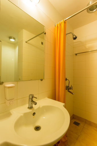 Bathroom 5, Ginger Nashik, Nashik