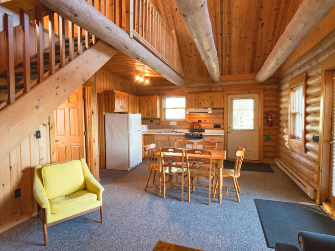 Others 5, Deer Ridge Resort, Lake