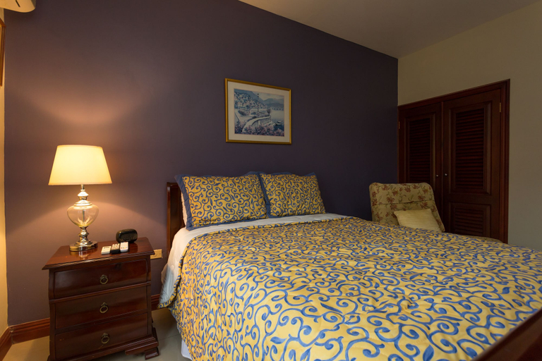 Bedroom 2, New Kingston Guest Apartment at Inglaterra I