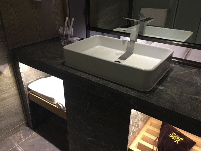 Bathroom 3, Lifu Hotel Shachong Metro Branch, Guangzhou