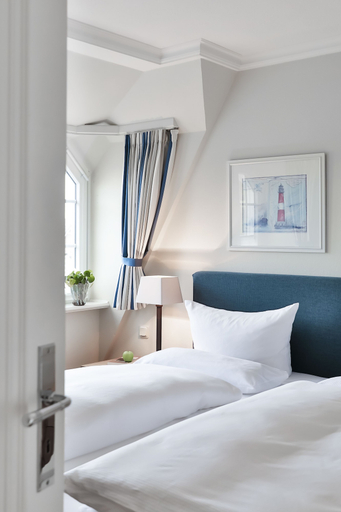 Bedroom 3, Dorint Strandresort & Spa Sylt/Westerland, Nordfriesland