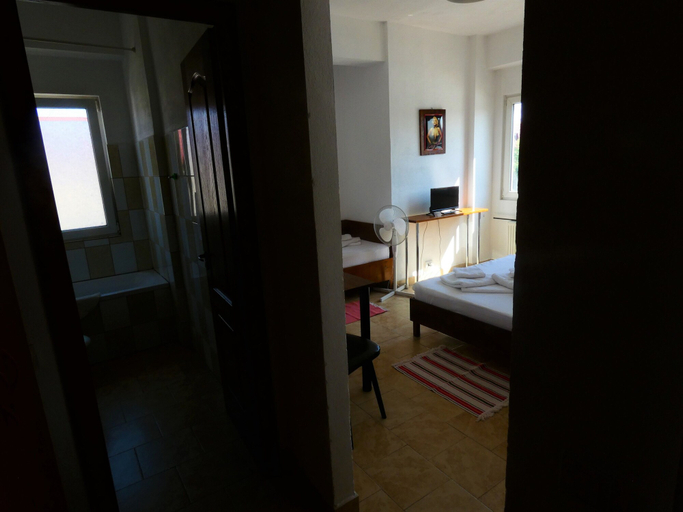 Bedroom 4, Taxi Hostel, Otopeni
