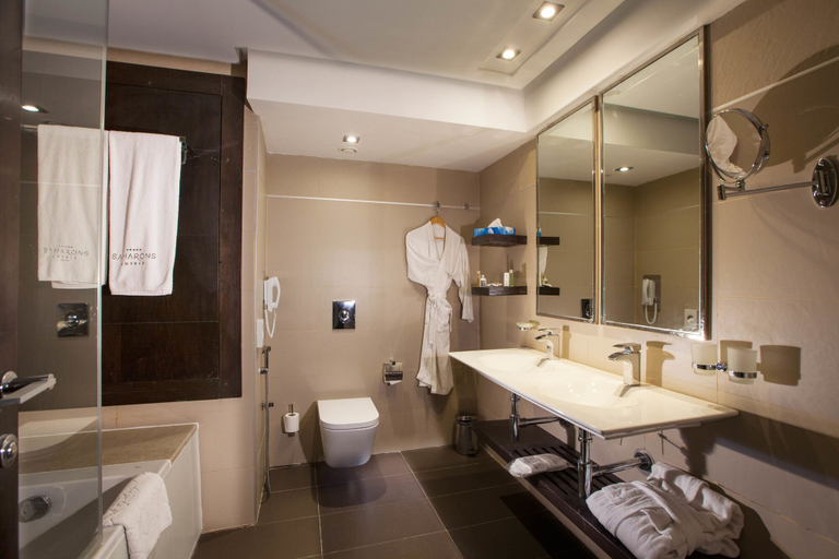 Bathroom 4, Hôtel Samarons, Ariana Médina