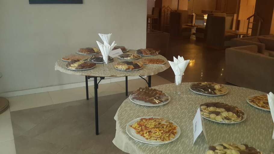 Food & Drinks 5, Momona Hotel, Addis Abeba