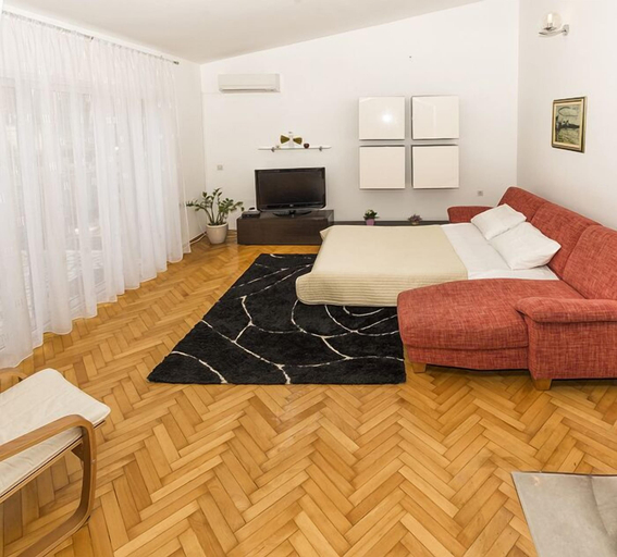 Bedroom 2, Apartment 1366, Pula