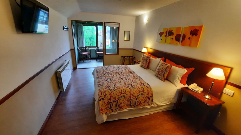 Bedroom 3, Hotel Austral Ushuaia, Ushuaia