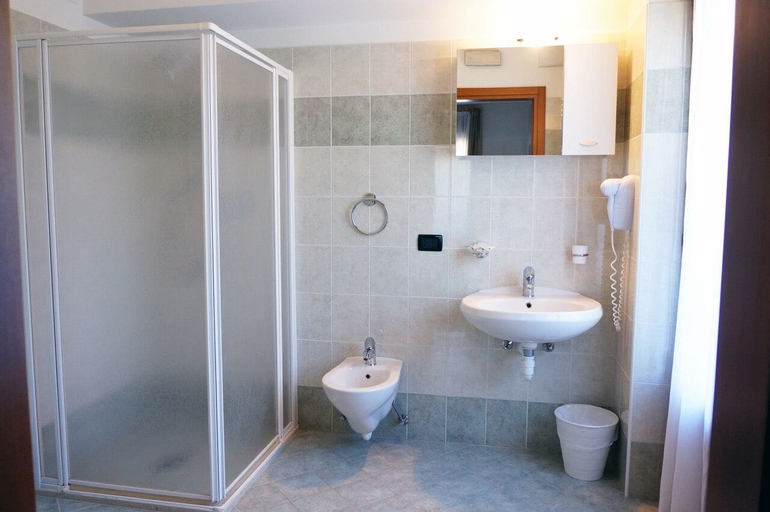 Bathroom, Villa Ombretta, Trento