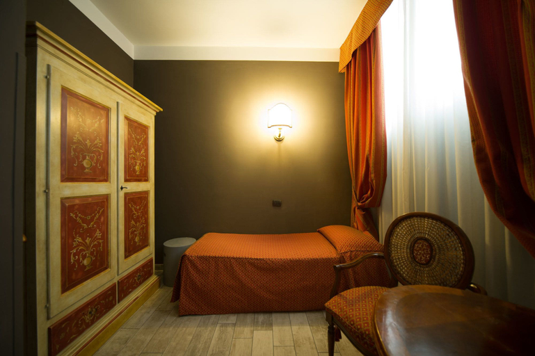 Bedroom 3, Hotel Aaron, Venezia