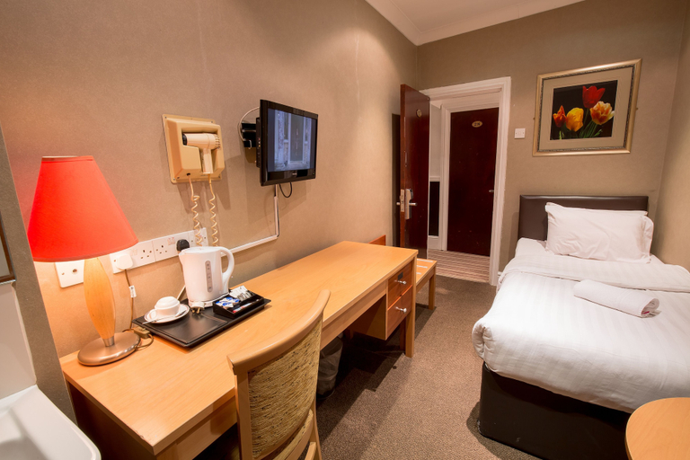 Bedroom 2, Newham Hotel Limited, London