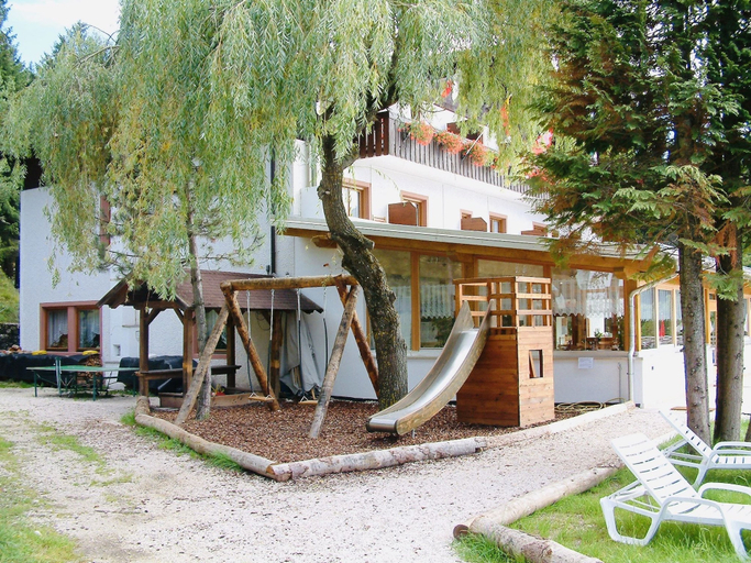 Exterior & Views 2, Albergo Laugen Restaurant Bar Pins Romana Camper Parking Area, Bolzano