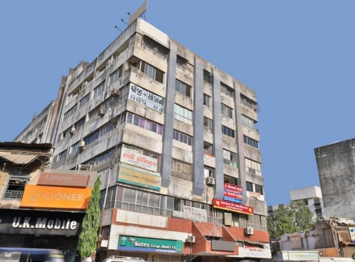 Exterior & Views, Hotel Ostria, Surat
