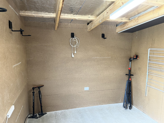 Bedroom 2, Derby Digs Cabin, Dorset