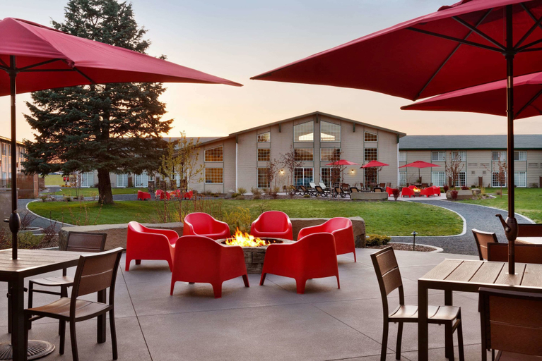 Food & Drinks 5, Ramada by Wyndham Spokane Airport, Spokane
