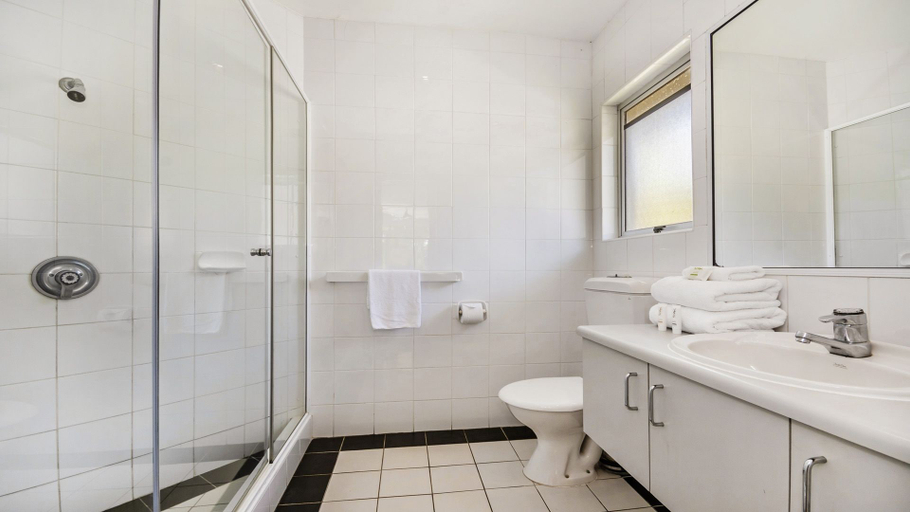 Bathroom, Park Cove, Noosa - Noosa-Noosaville