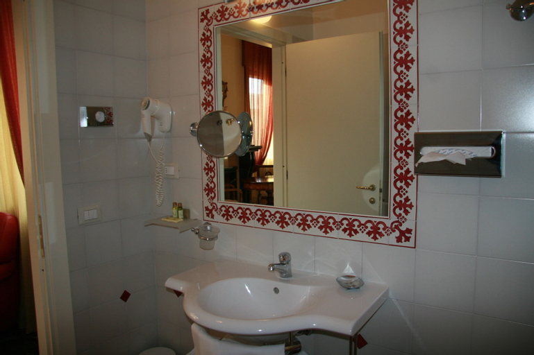 Bedroom 4, Hotel Alessandro Della Spina, Pisa