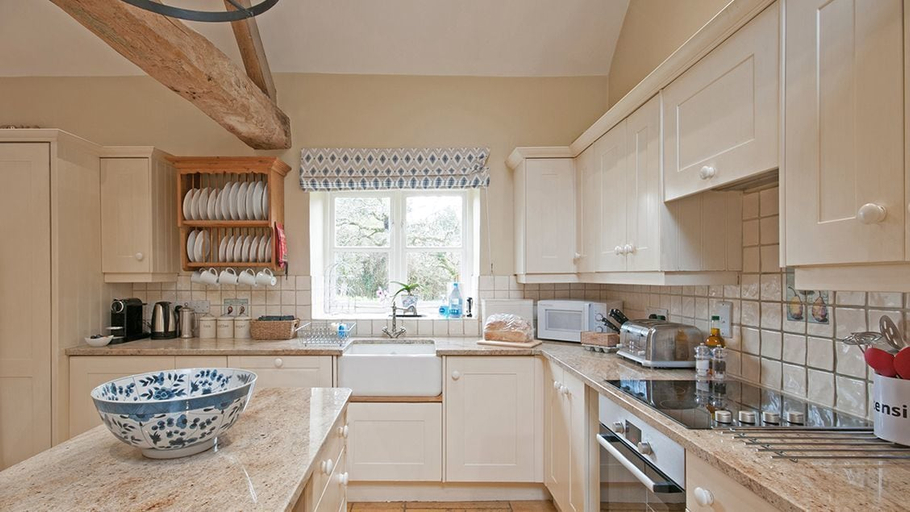 Others 5, Shipton Cottage, Oxfordshire
