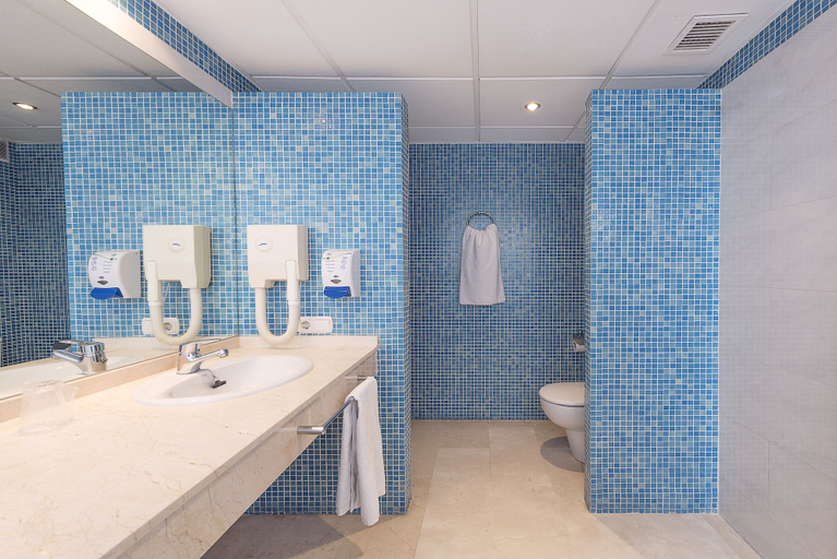 Bathroom 4, Hotel NS Albolut, Granada