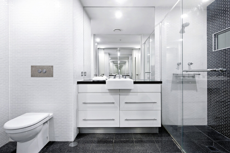 Bathroom 4, Wave Apartments Broadbeach, Gold Coast