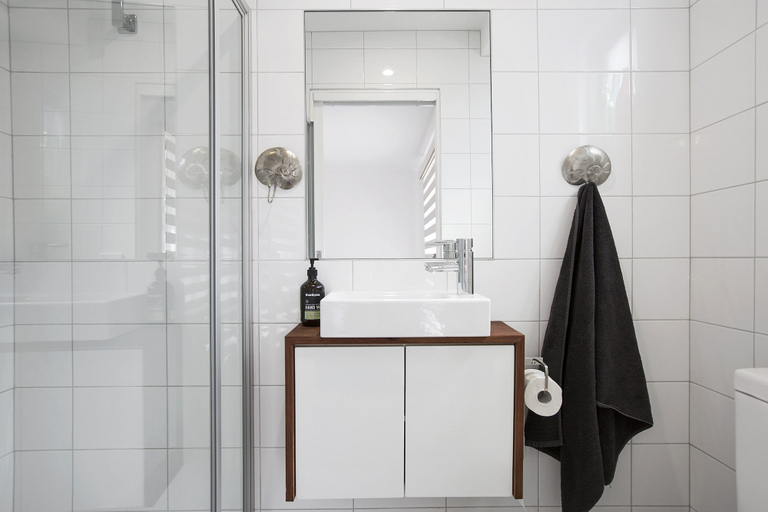 Bathroom 4, Smith Beach Getaways Beachwood House, Bass Coast - Phillip Is.