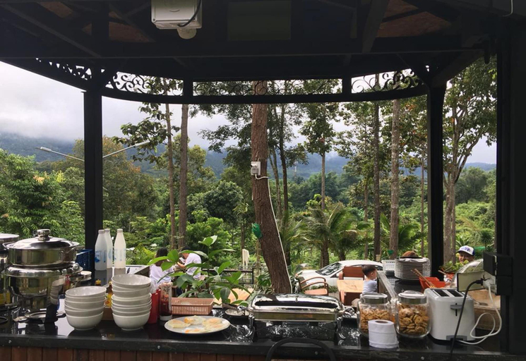 Food & Drinks 5, Phu Pha View Doi, Samoeng