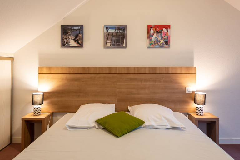 Bedroom 2, Terres de France - Le Domaine du Golf, Maine-et-Loire