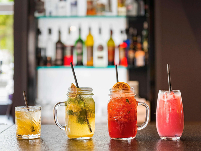 Food & Drinks 6