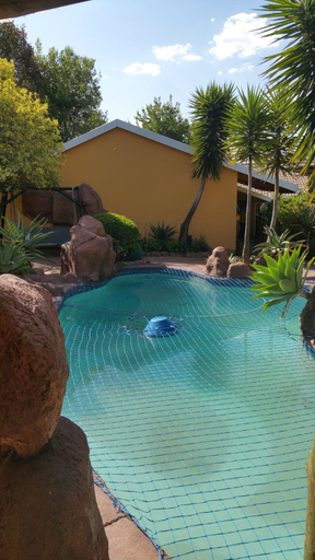 Sport & Beauty 5, Flintstones Guest House Fourways, City of Johannesburg