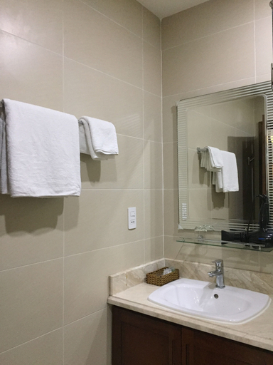 Bathroom 4, Sunny Hotel and Apartment, District 7