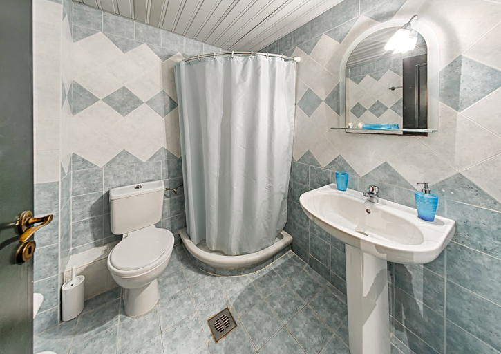 Bathroom 5, Harmony Hotel, Ionian Islands