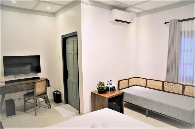 Bedroom 8