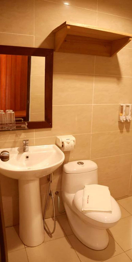 Bathroom 3, Kinabatangan Wildlife Lodge - Hostel, Kinabatangan