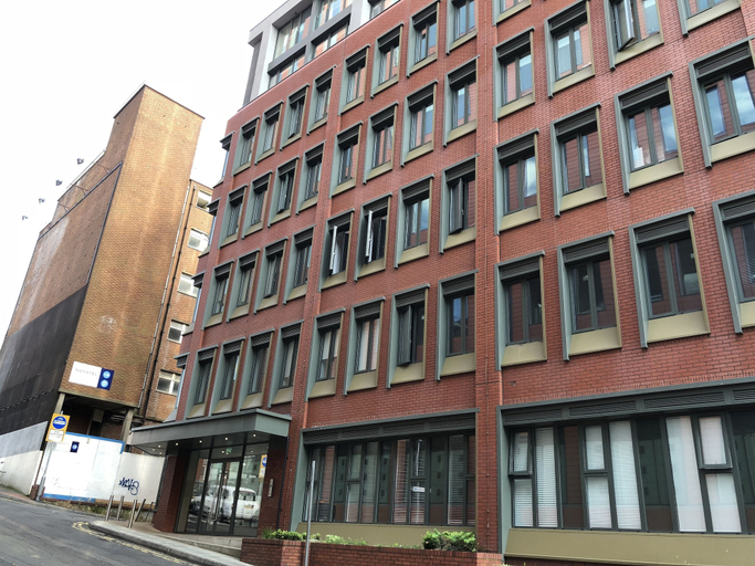 Exterior & Views, Stunning one bedroom apartment by Creatick, Reading