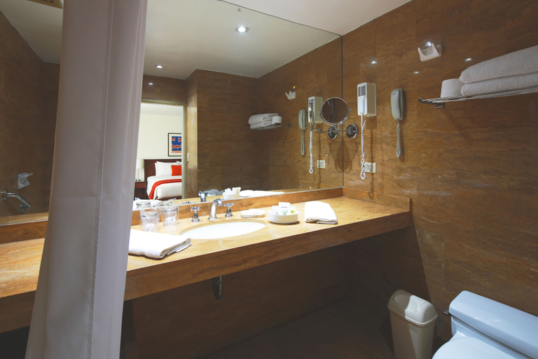Bathroom 5, San Agustin Exclusive Hotel, Lima