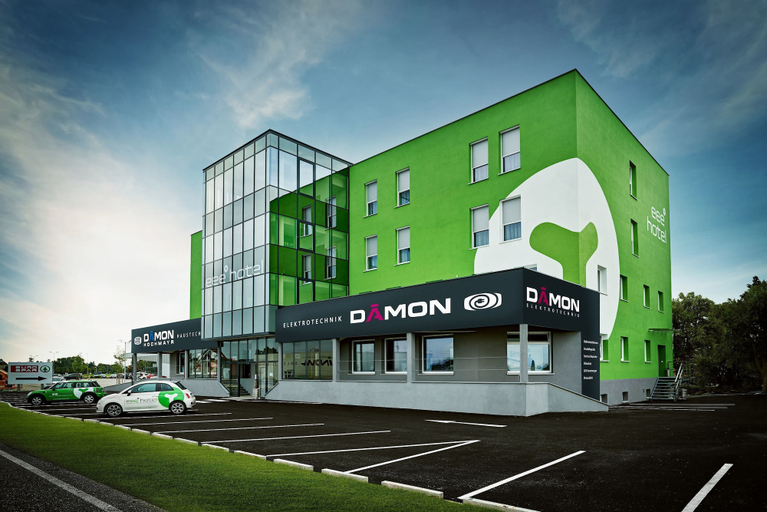 Exterior & Views 2, eee Hotel MARCHTRENK, Wels Land