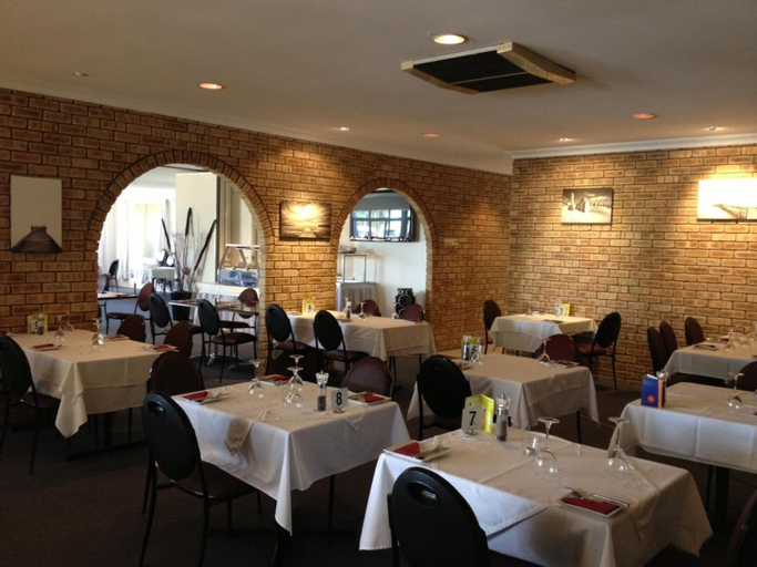 Food & Drinks 4, Cervantes Pinnacles Motel, Dandaragan