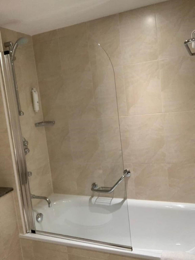Bathroom 4, Holiday Inn NORWICH CITY by IHG, Norfolk