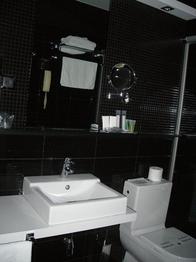 Bathroom 4, Hotel Los Ángeles, Cantabria